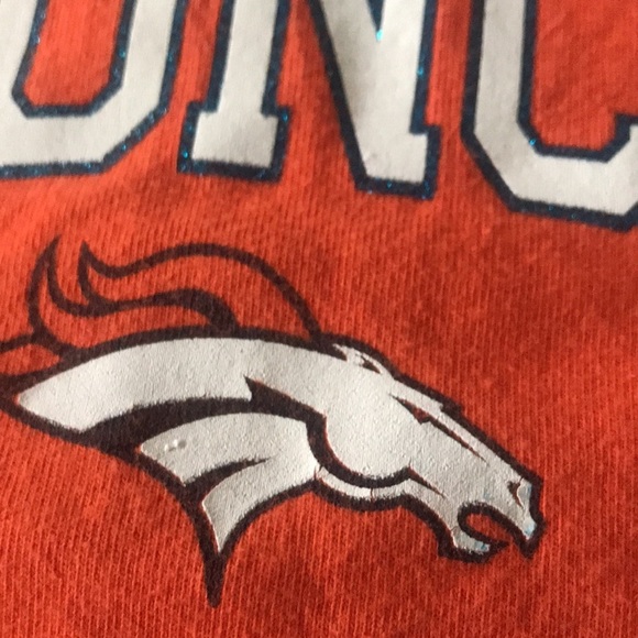 Denver Broncos orange long sleeves pull over t-shirt size S NFL glittery logo - Picture 12 of 12